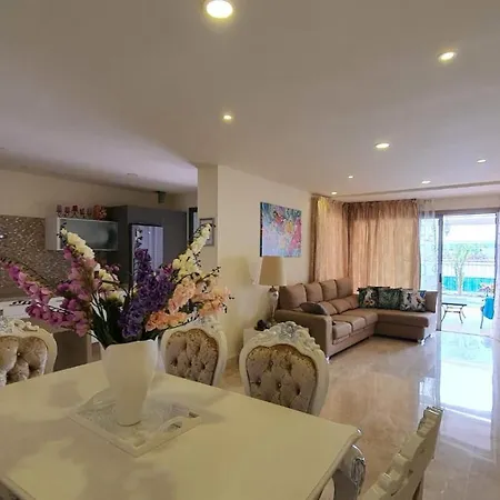 Magnolia Luxury By Altamarhomes Lejlighed