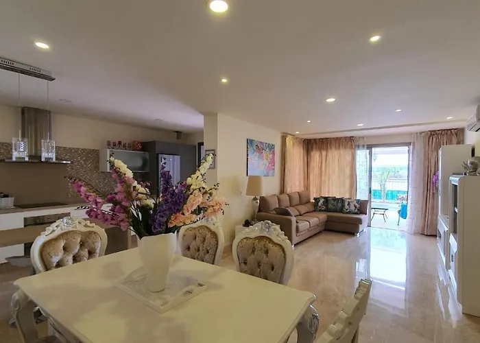 Magnolia Luxury By Altamarhomes Апартаменти