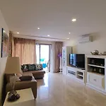 Magnolia Luxury By Altamarhomes شقة *